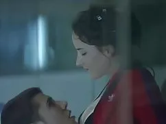 سبز جوان محروم، عاشق خود را به خانه آورد و به گربه اش دسترسی پیدا کرد